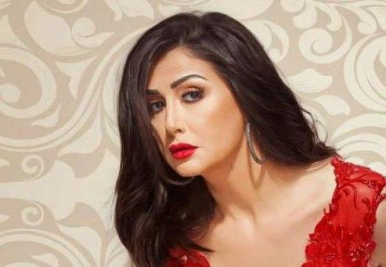 غادة عبدالرازق تهاجم طارق الشناوي.. والأخير يقاضيها - العربية