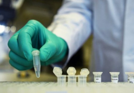 دول تنجح بالسيطرة على الوباء وأخرى تفشل بمواجهته.. سر الحكومات الناجحة في مواجهة كوفيد-19 - سياسة