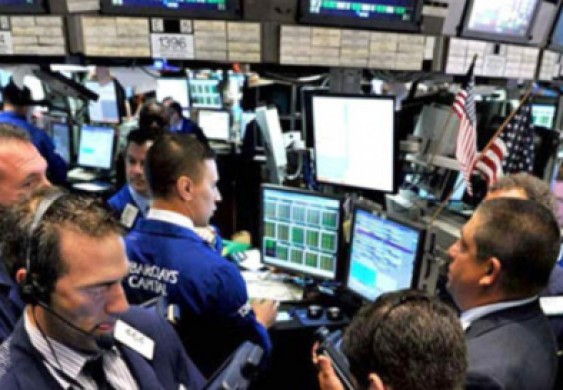 تسارع تخارج المستثمرين من أسواق الأسهم - الاقتصادي