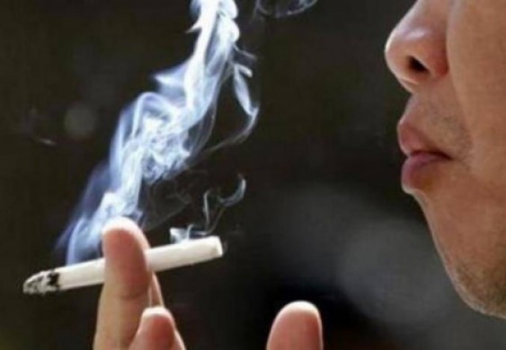 كوفيد والتبغ... دخانٌ يأبى أن ينقشع