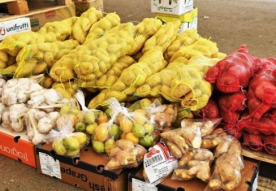 أمانة المدينة تستحدث سوقاً مؤقتاً للفاكهة والخضار في مخطط الملك فهد