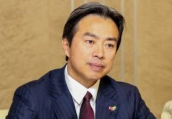 العثور على السفير الصيني بإسرائيل ميتا في شقته