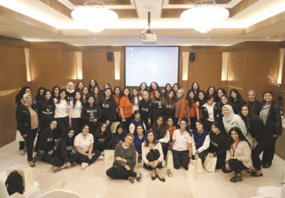 مستشفى رويال حياة يطلق برنامجه الصحي التوعوي لطالبات المدارس