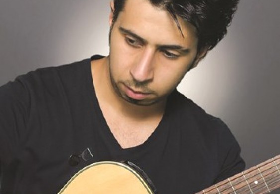 بالفيديو.. فيصل الخرجي: أتبع خطى عبدالله الرويشد وهذا ردي على انتقادات «لما شفتج بالجابرية»