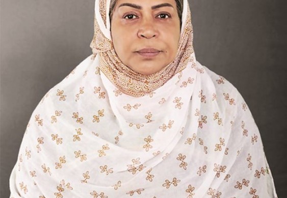 فخرية خميس: أنا لست «كومبارس».. وتألمت كثيراً