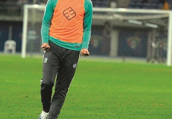 العازمي: العودة للساحل مؤجلة وأنتظر الفرصة في العربي