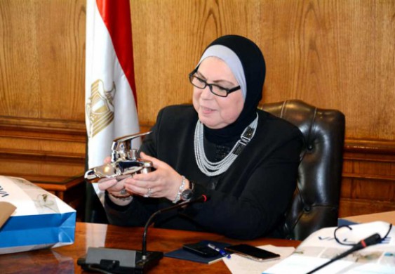 اتحاد الصناعات و«تكنولوجيا المعلومات» يطلقان خطا ساخنا لحالات كورونا بالمصانع