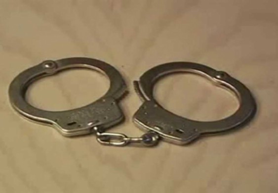 عُثر على زجاجات خمر وأوقية ذكرية.. حبس روسية و3 مصريين بتهمة «الدعارة»