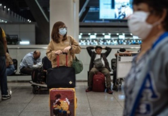 الفلبين تعلق جميع الرحلات التجارية داخل وخارج البلاد