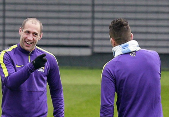 زاباليتا مدافع مانشستر سيتي: كل شيء ممكن أمام برشلونة