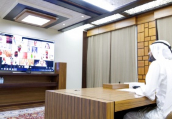 محمد بن راشد: خطة عاجلة لرفع إنتاجية وتنافسية قطاع الصناعات الطبية بالدولة