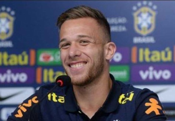 يوفنتوس يحاول إغراء آرثر ميلو لضمه الصيف المقبل