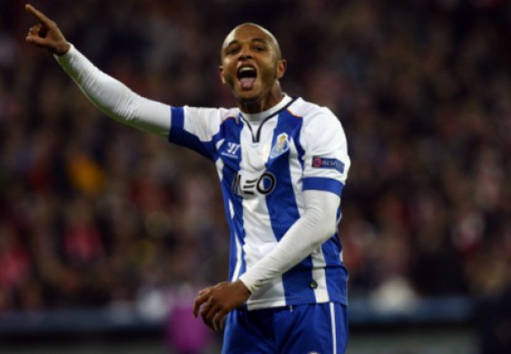 الجزائري براهيمي بين 100 أفضل لاعب في العالم لعام 2014