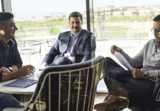 هشام ماجد يشارك شقيقه فيلم «حاسب تحلم»