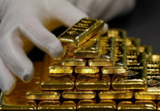 الذهب يتراجع مع تخفيف القيود المرتبطة بكورونا