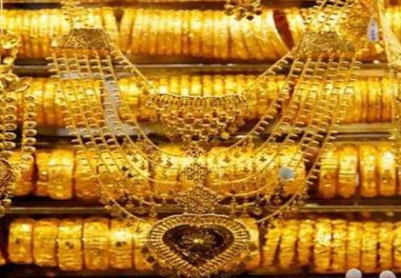 انخفاض أسعار الذهب مع تخفيف بعض الدول القيود المرتبطة بفيروس كورونا