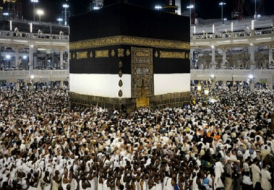 السعودية تعتزم تسليم حجاج هذا العام أساور إلكترونية