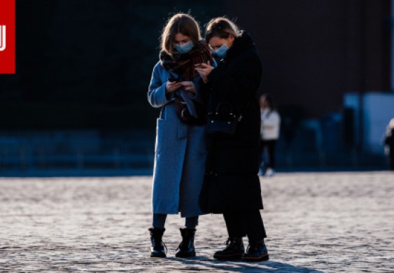 لديك آيفون وترتدي كمامة؟ آبل ستحدث خاصية التعرف على الوجه بعد كورونا