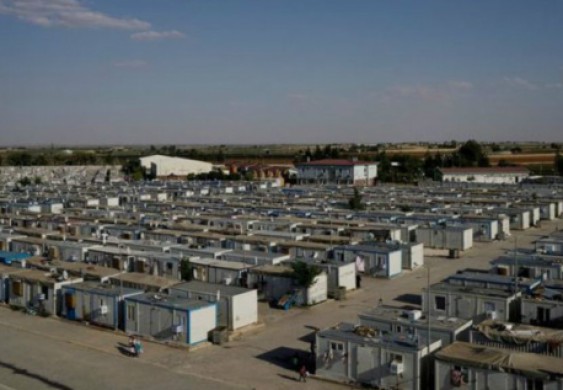 غضب في تركيا على مقترح اردوغان منح الجنسية للسوريين