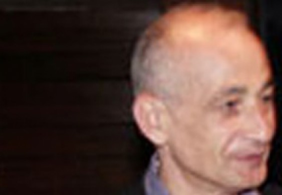 فك الحظر على بيع "محمود الجمال" أسهمه فى شركة سى آى كابيتال - اليوم السابع