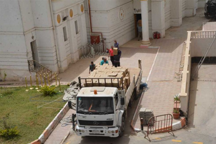 329 كرتونة مواد غذائية للأسر الخاضعة لإجراءات العزل الصحي بالشرقية