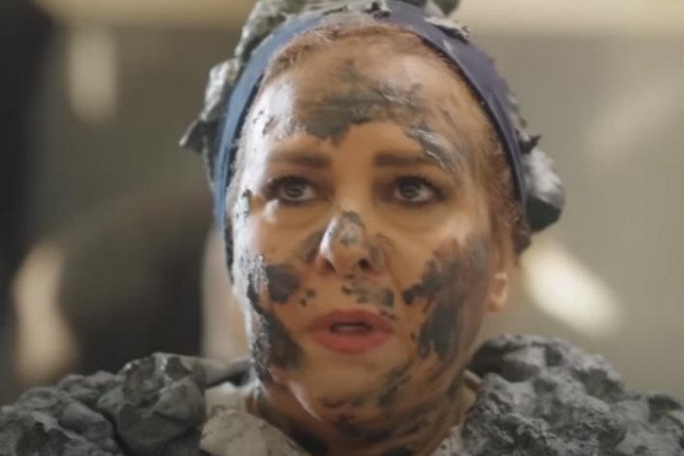 الحلقة 13 من "فلانتينو"... تجمد دلال عبد العزيز بالأسمنت - FilFan.com