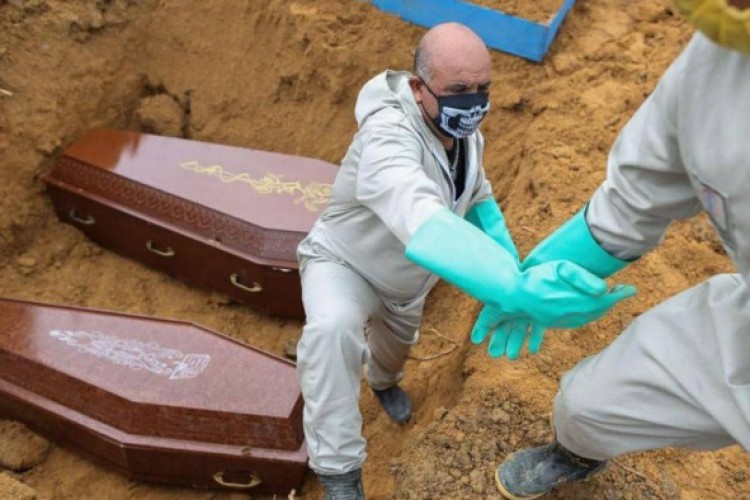 أسوأ أوقات كورونا في البرازيل.. و"الوضع محزن" - Sky News Arabia سكاي نيوز عربية