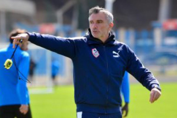 كارتيرون يستعين بالتجربة الروسية لحسم ملف المعارين بالزمالك - اليوم السابع