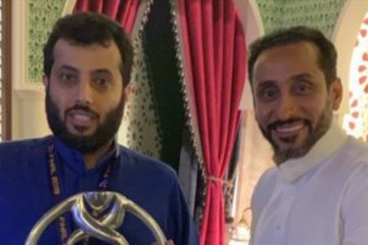 تركى آل الشيخ فى صورة جديدة مع سامى الجابر: لا عزاء للحسابات الوهمية - اليوم السابع