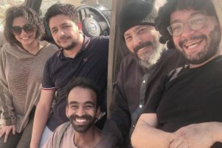 ضحك وهزار لأبطال مسلسل النهاية فى كواليس التصوير .. صور - اليوم السابع