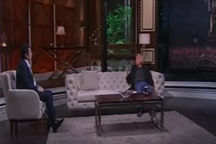 "بياكل بالشوكة والسكين".. هانى شنودة يكشف سر تهربه من عزومات "العندليب" - اليوم السابع