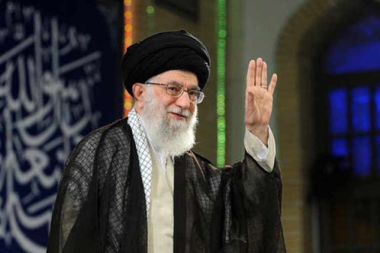 تغريدة لخامنئي تثير التكهّن حول خضوعه لشروط أميركا - العربية