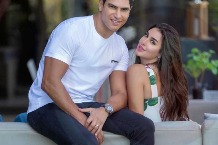 أول صورة لأبو هشيمة وياسمين صبري - فكر وفن