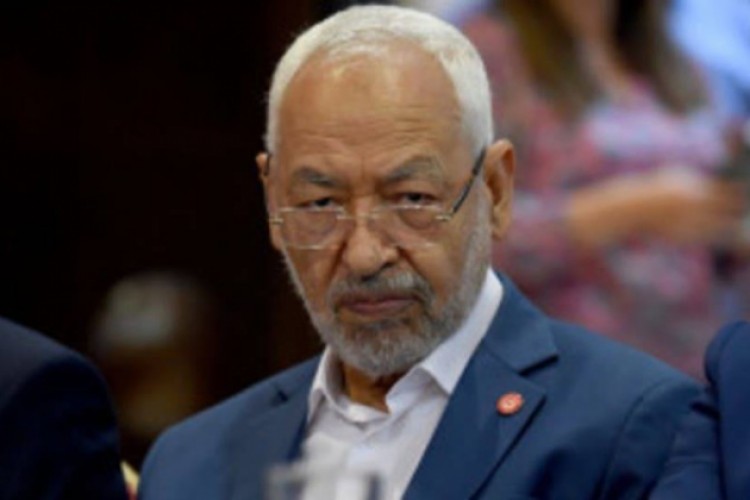 التونسيون للغنوشي: من أين لك هذا؟