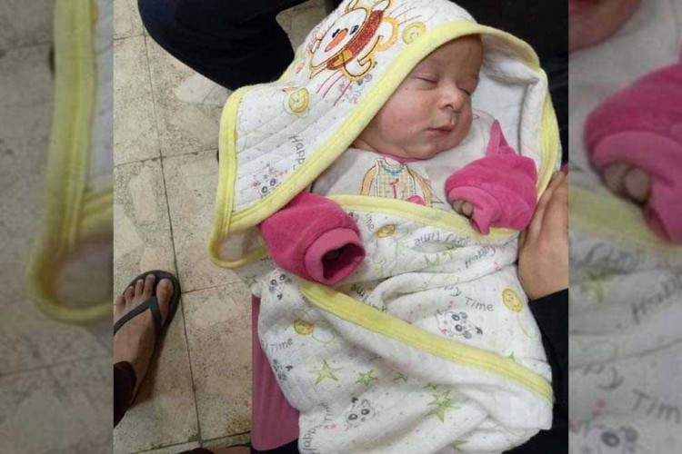 العثور على رضيع وسط مقلب قمامة بالدقهلية (تفاصيل)