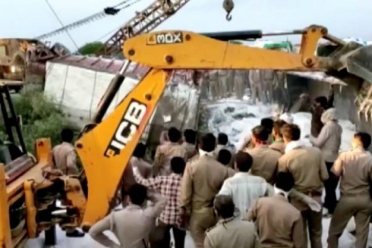 مقتل 24 شخصا في حادث مرور شمال الهند