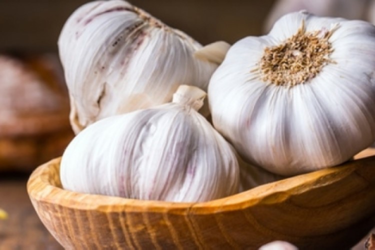 "الثوم" يخفض خطر الوفاة بنسبة 11 %