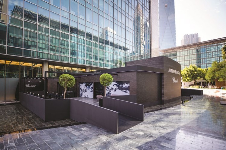 شوبارد تطلق مجموعة ساعات «Alpine Eagle» في دبي