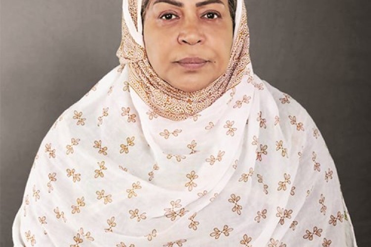 فخرية خميس: أنا لست «كومبارس».. وتألمت كثيراً