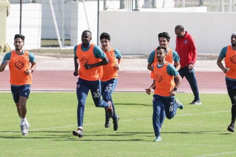 «الأبيض» يتجه للمدرسة الفرنسية