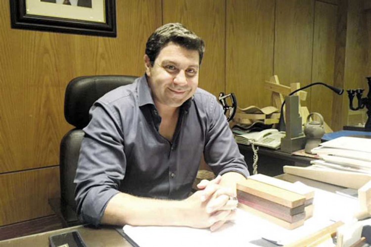 غرفة الأخشاب تدعم أفكار الشباب بـ 50 ألف جنيه ضمن برنامج «اكسب مصنع»