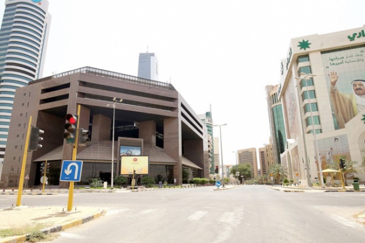 اقتصاديون لـ «الأنباء»: عودة الأنشطة الاقتصادية والاجتماعية باتت مطلباً ملحاً