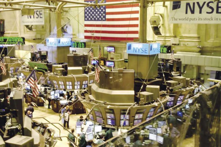 سوق المال والبحث عن الإنقاذ لدى «الملائكة الهابطة»