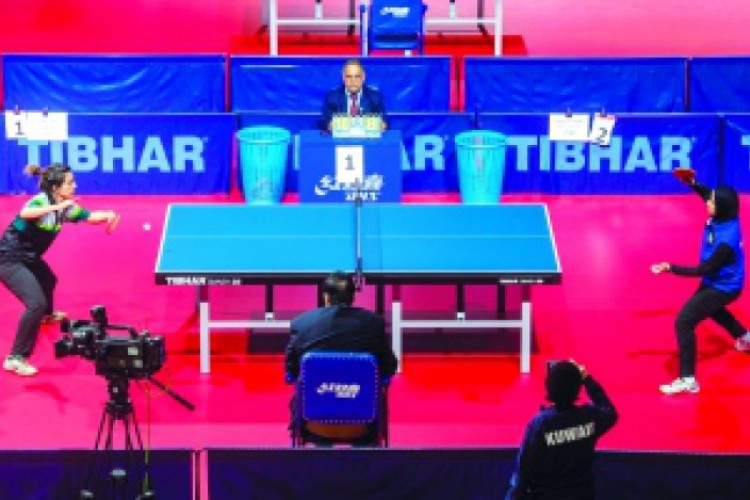 صدارة جزائرية لطاولة «عربية السيدات»