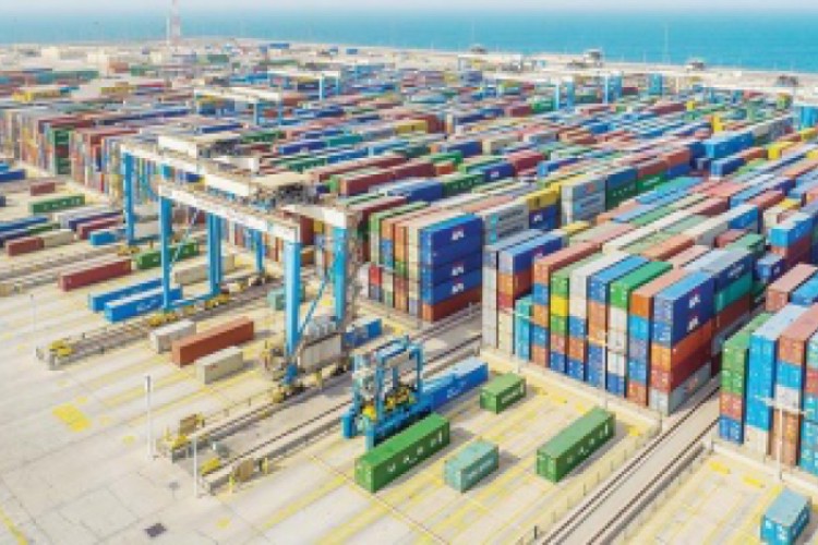 37.1 مليار درهم تجارة أبوظبي غير النفطية خلال شهرين