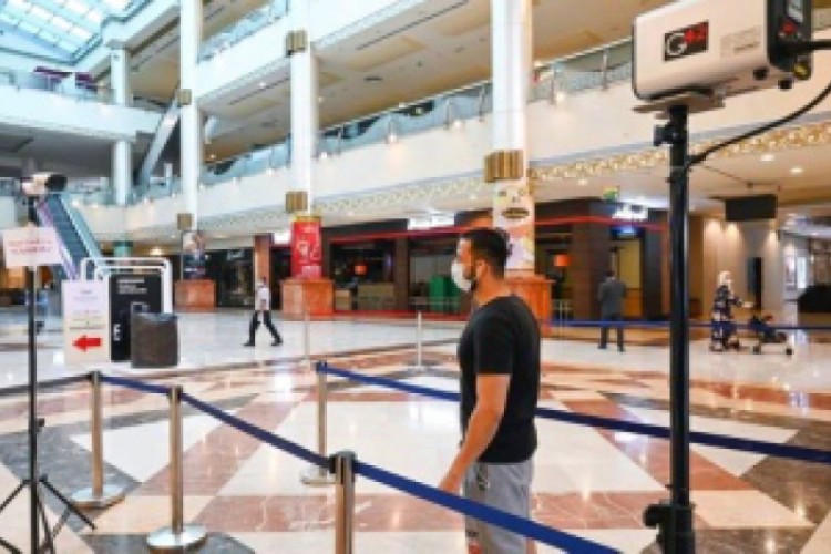 21 مركزاً تجارياً في أبوظبي يسابق الزمن لإعادة الافتتاح خلال أيام