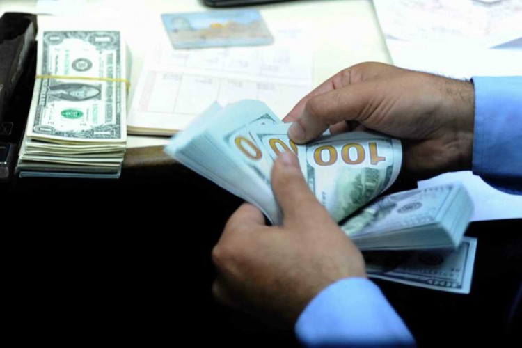 تعرف على سعر صرف الدولار مقابل الجنيه اليوم 4 مايو 2020