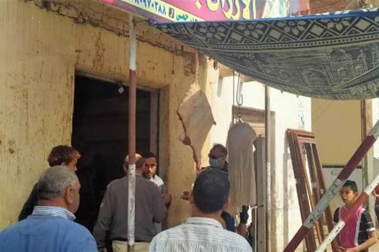 حملات مكثفة على الأسواق والمحال التجارية والمخابز لضبط المخالفين بالشرقية