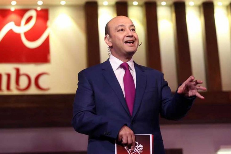 عمرو أديب يوضح حقيقة فيديو هجومه على شيخ الأزهر «استقيل يرحمك الله»