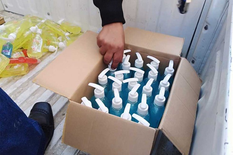 ضبط 10 طن ملح ومطهرات ومستحضرات تجميل منتهية الصلاحية بكفرالشيخ